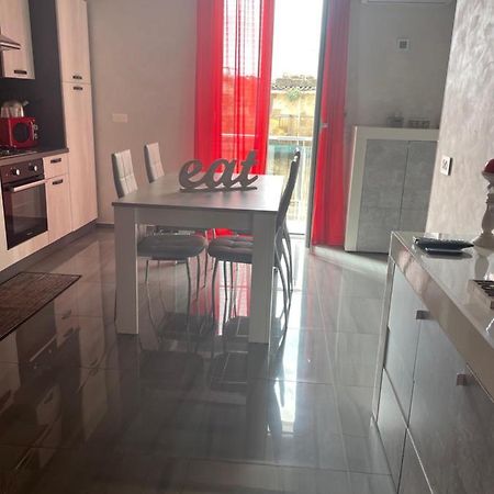 Deluxe Home Appartamento ชากกา ภายนอก รูปภาพ