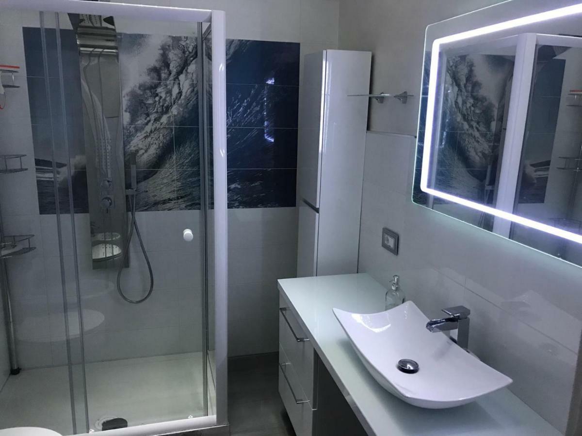 Deluxe Home Appartamento ชากกา ภายนอก รูปภาพ